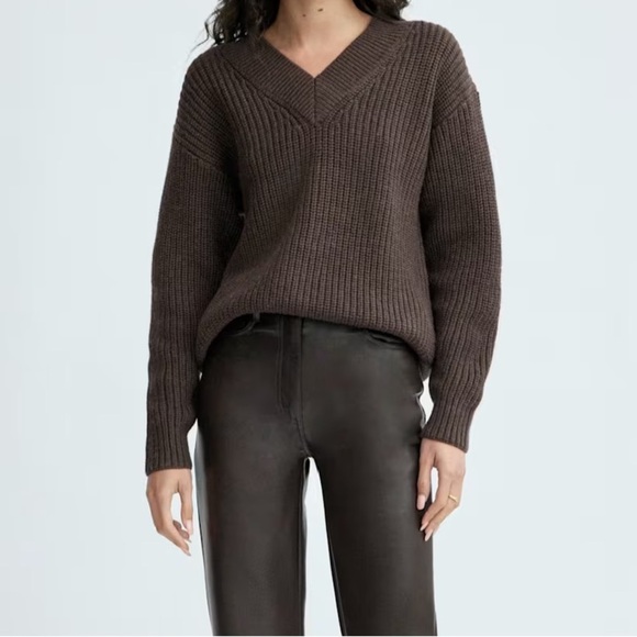 Babaton Sweaters - Babaton Women's Brown 100% merino wool Sweater